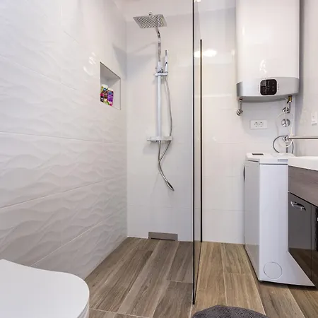 Daire Doris 1 By Interhome *