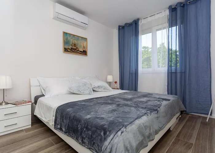 Doris 1 By Interhome פורת